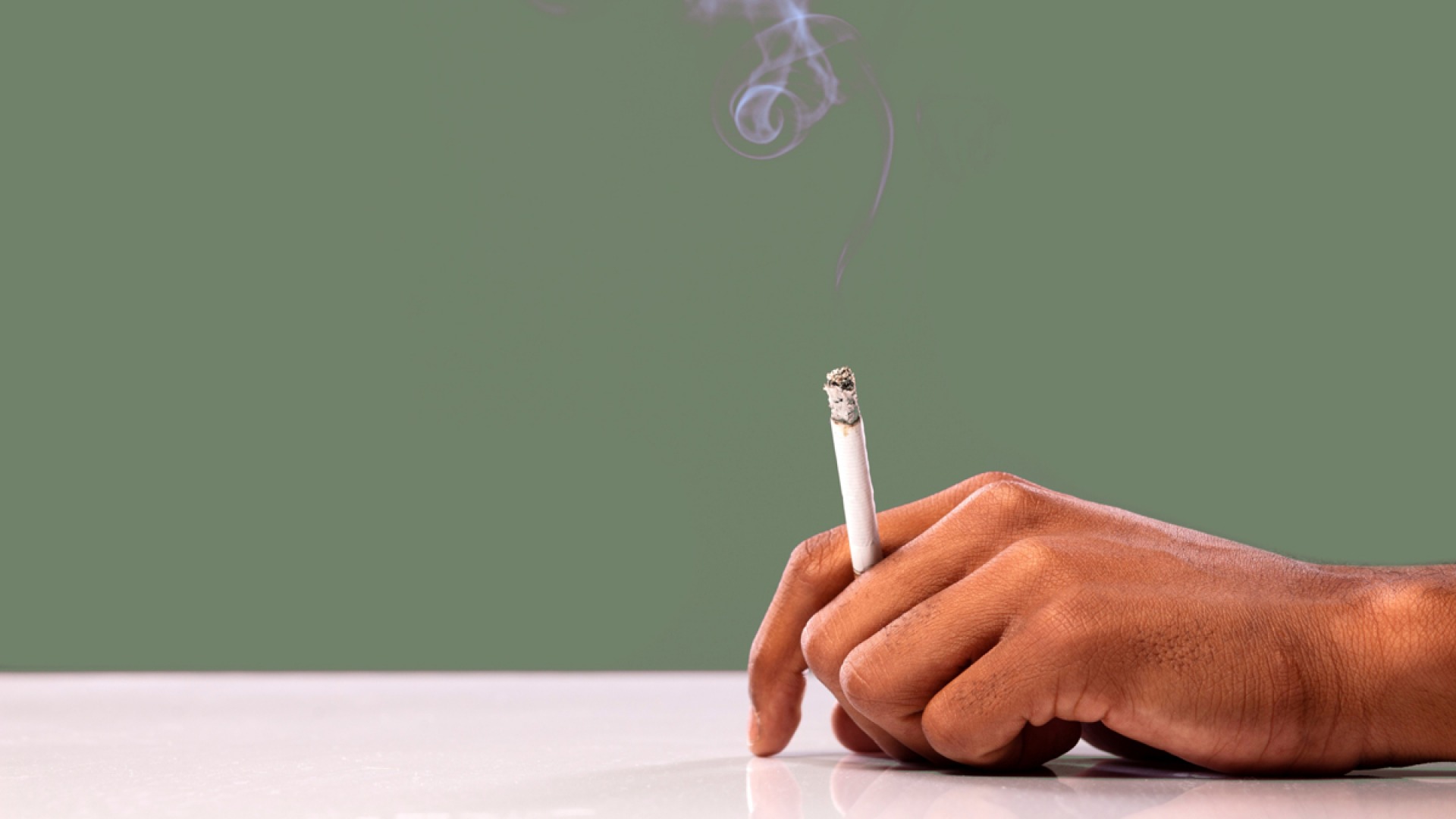 Is it Safe for a Smoker or Vaper to Undergo Plastic Surgery?